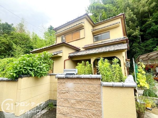 生駒市萩の台の中古一戸建て
