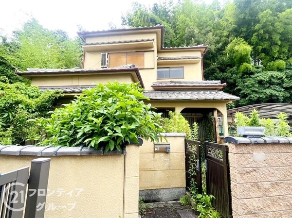 生駒市萩の台　中古一戸建て