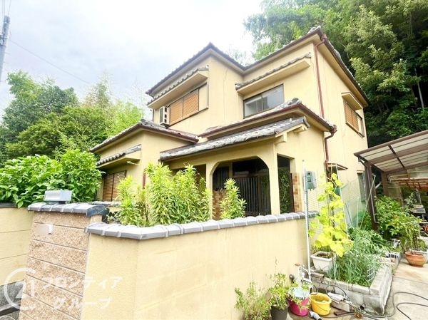 生駒市萩の台の中古一戸建て