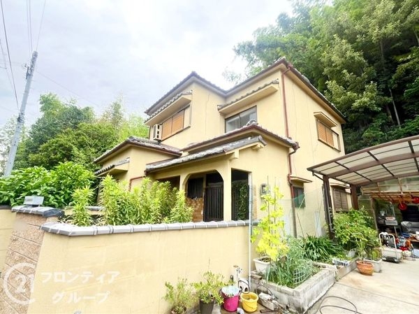生駒市萩の台の中古一戸建て