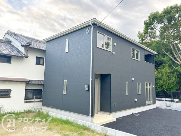 天理市田町　新築一戸建て　第１　１号棟