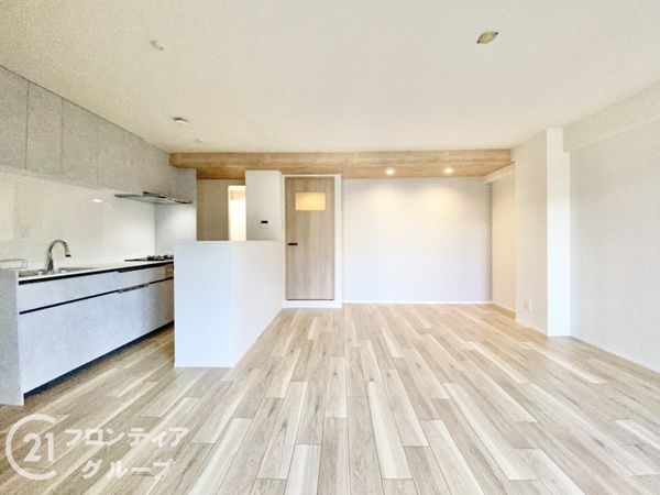 ローレルコート学園前Ｃ棟　中古マンション