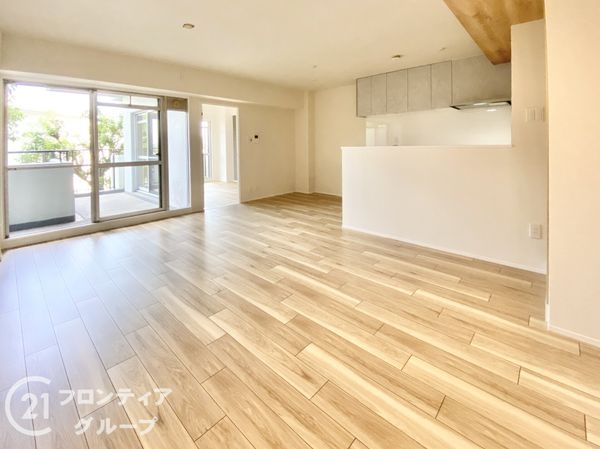 ローレルコート学園前Ｃ棟　中古マンション