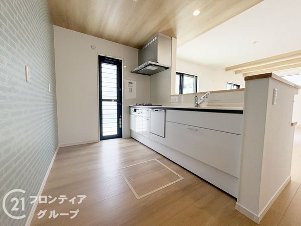 天理市三島町　新築一戸建て　1号棟