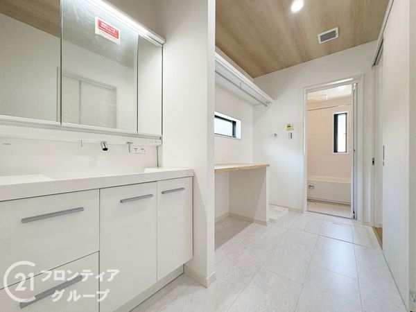天理市三島町　新築一戸建て　1号棟