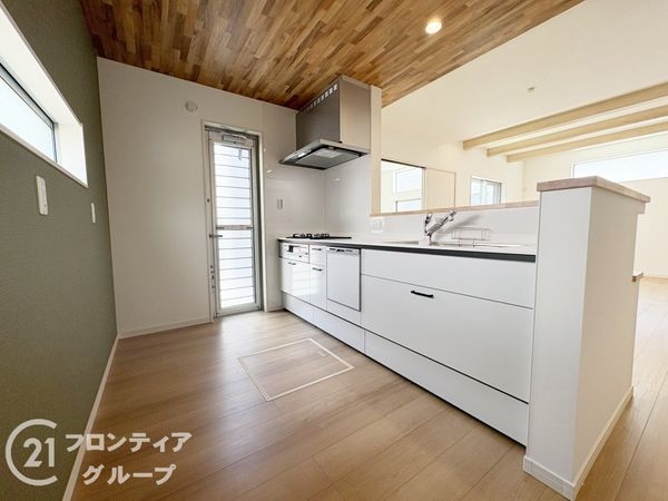 天理市三島町　新築一戸建て　2号棟