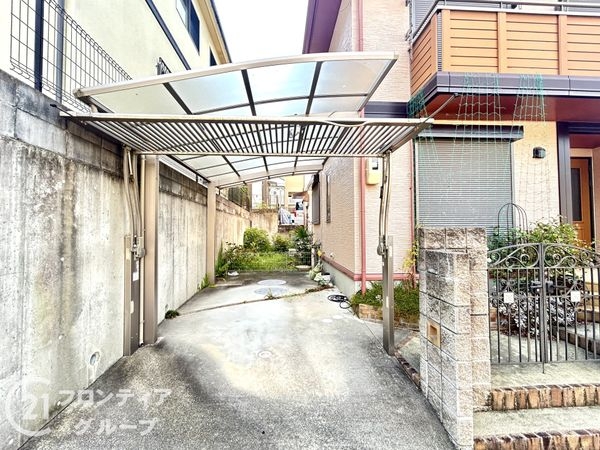 生駒郡平群町大字西向　中古一戸建て