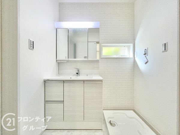 北葛城郡河合町高塚台２丁目　新築一戸建て