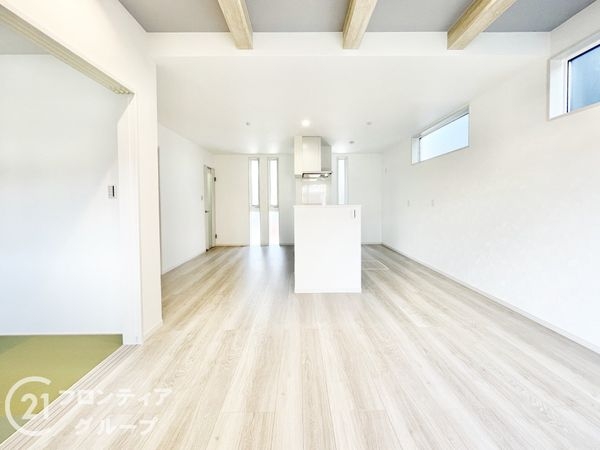 橿原市葛本町　新築一戸建て　３号棟