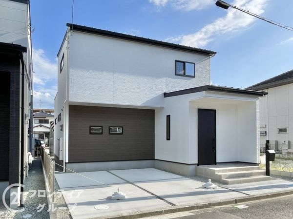 橿原市葛本町　新築一戸建て　２号棟