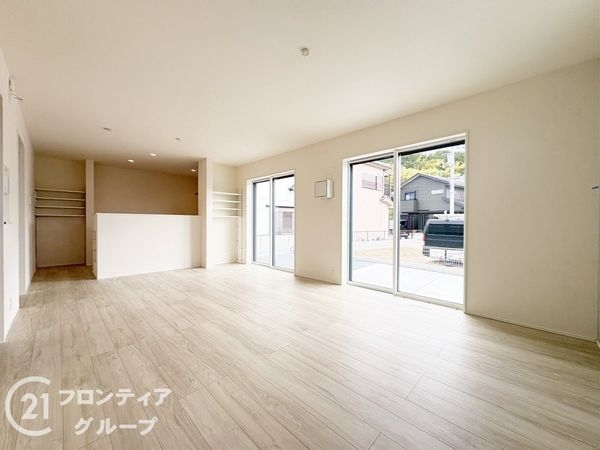 木津川市山城町平尾東黒部　新築一戸建て　第２期　３号棟