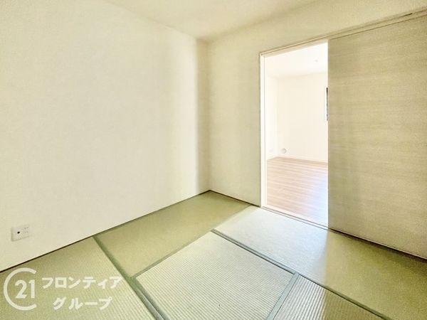 葛城市笛堂　新築一戸建て　３期　２号棟