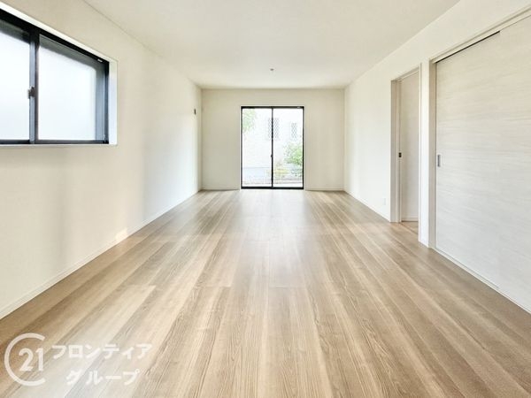 葛城市笛堂　新築一戸建て　３期　２号棟