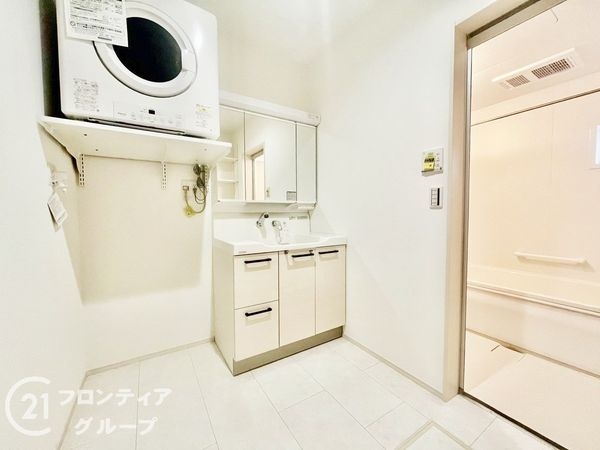 奈良市千代ヶ丘１丁目　新築一戸建て　２号棟