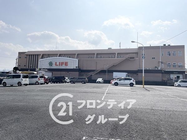 御所市栄町　新築一戸建て　２号棟(ライフ御所店)