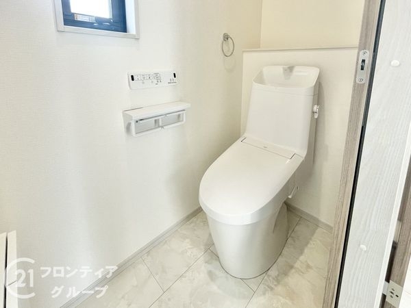御所市栄町　新築一戸建て　２号棟