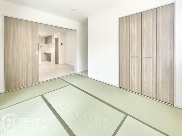 御所市栄町　新築一戸建て　２号棟