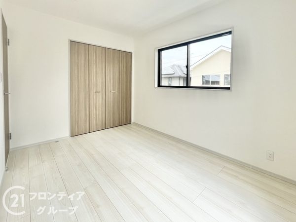 御所市栄町　新築一戸建て　２号棟