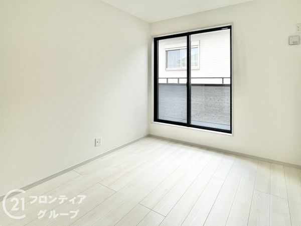 御所市栄町　新築一戸建て　２号棟