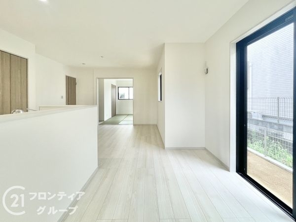 御所市栄町　新築一戸建て　２号棟
