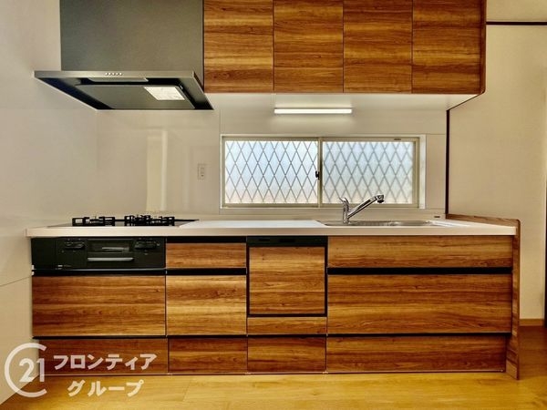 生駒市小明町　中古一戸建て