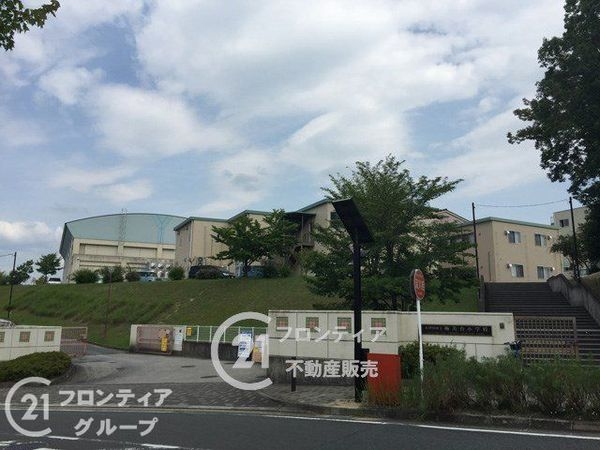 木津川市梅美台5丁目の中古一戸建て(木津川市立梅美台小学校)