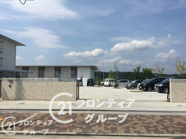 木津川市梅美台5丁目の中古一戸建て(木津川市立木津南中学校)