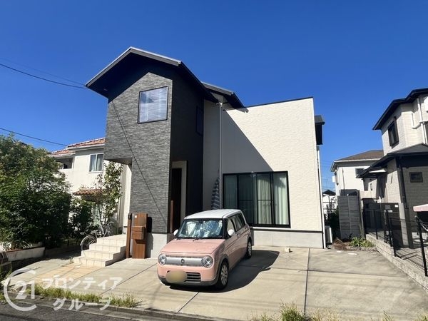 木津川市梅美台５丁目の中古一戸建て