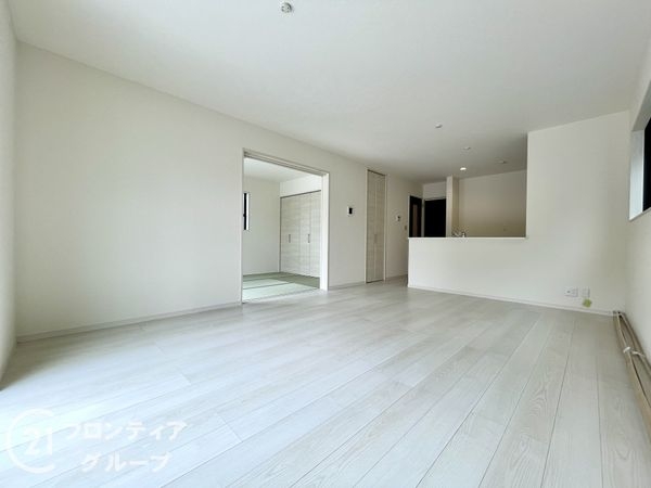 桜井市大字東新堂　新築一戸建て　4期　2号棟