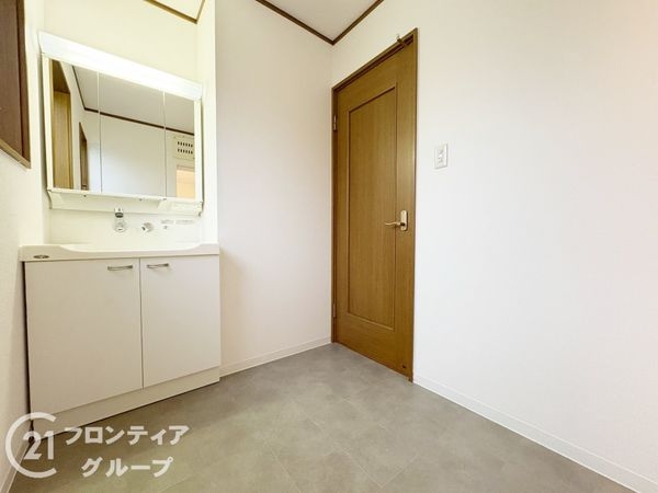 生駒郡三郷町三室２丁目の中古一戸建て
