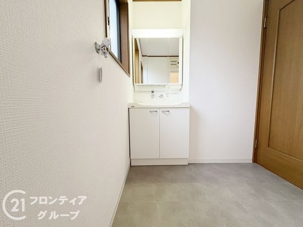 生駒郡三郷町三室２丁目の中古一戸建て
