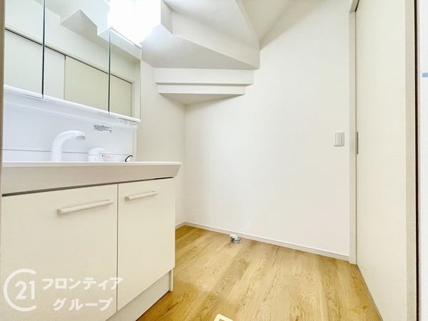 京田辺市河原神谷　新築一戸建て　１期　４号地
