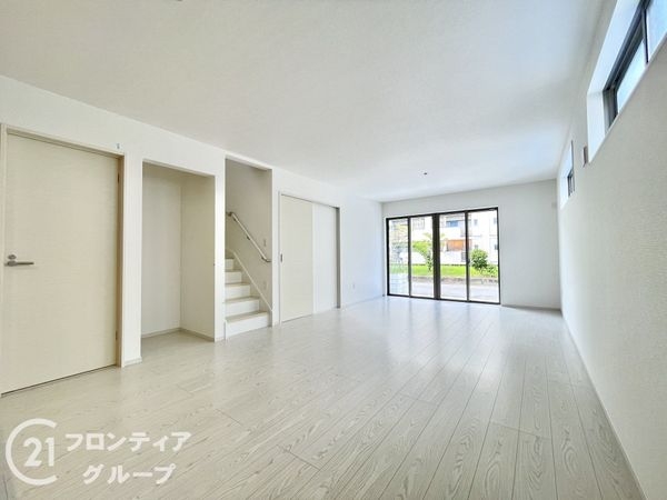 京田辺市河原神谷　新築一戸建て　1期　6号地