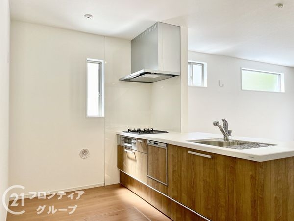 京田辺市河原神谷　新築一戸建て　１期　１号地