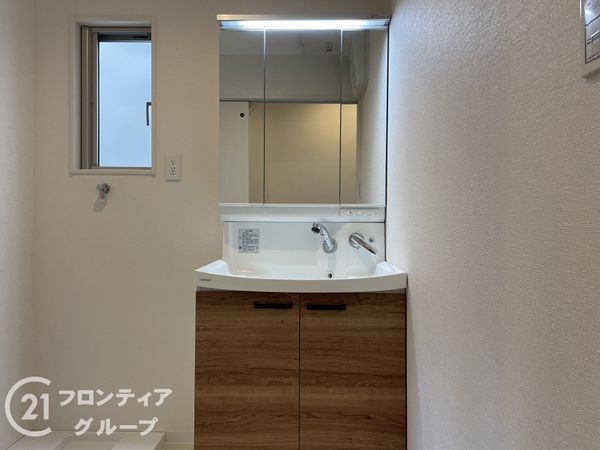 京田辺市草内五反田の中古一戸建て