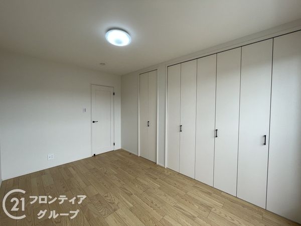 京田辺市草内五反田の中古一戸建て