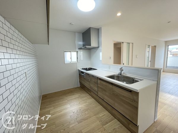 京田辺市草内五反田の中古一戸建て