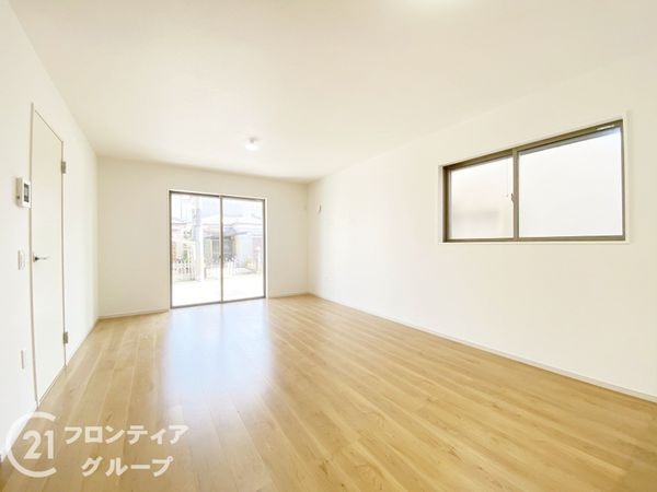京田辺市草内八田　新築一戸建て　１期　全１区画