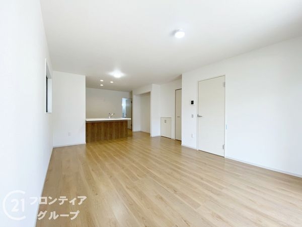 京田辺市草内八田　新築一戸建て　１期　全１区画