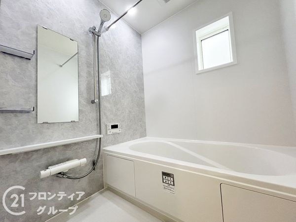 相楽郡精華町大字祝園小字佃　新築一戸建て　24-１期　2号棟