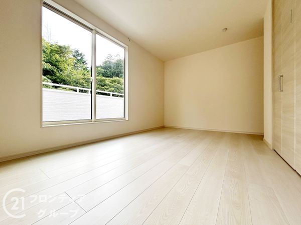 奈良市五条畑１丁目　新築一戸建て　３期　３号棟