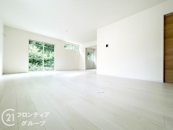 奈良市五条畑１丁目　新築一戸建て　３期　３号棟