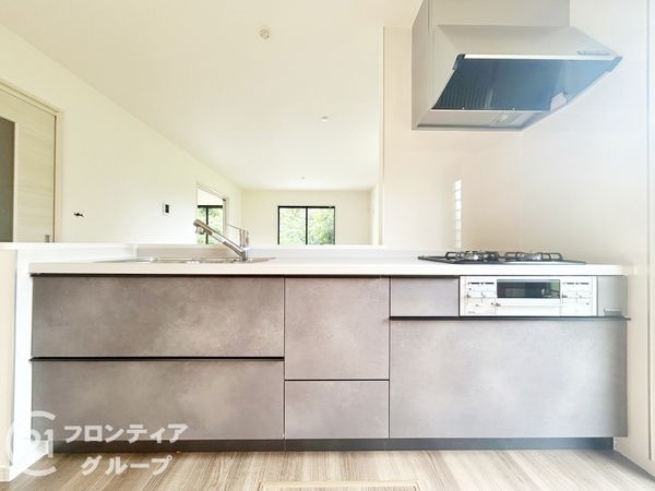 奈良市五条畑１丁目　新築一戸建て　３期　２号棟