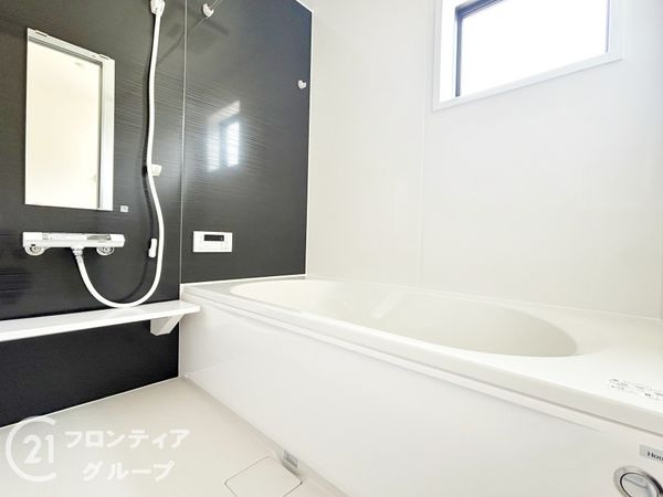 奈良市五条畑１丁目　新築一戸建て　３期　２号棟