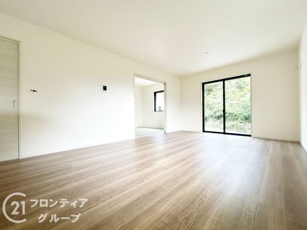奈良市五条畑１丁目　新築一戸建て　３期　２号棟