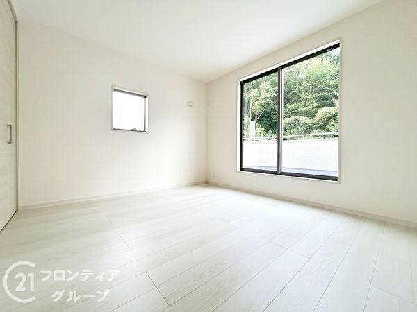 奈良市五条畑１丁目　新築一戸建て　３期　４号棟