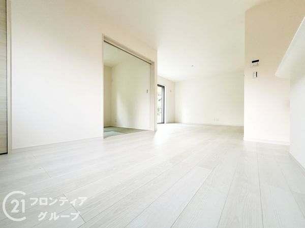 奈良市五条畑１丁目　新築一戸建て　３期　４号棟