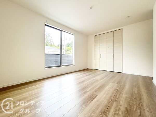 奈良市五条畑１丁目　新築一戸建て　３期　５号棟