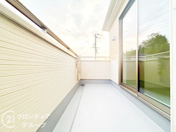 奈良市五条畑１丁目　新築一戸建て　３期　８号棟