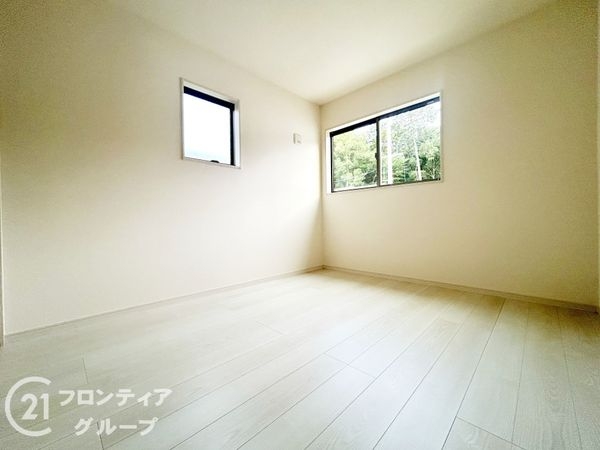 奈良市五条畑１丁目　新築一戸建て　３期　８号棟